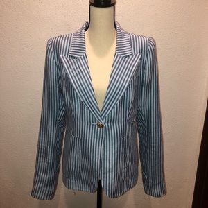 Smythe Linen Blazer w/ leather patch on elbow.